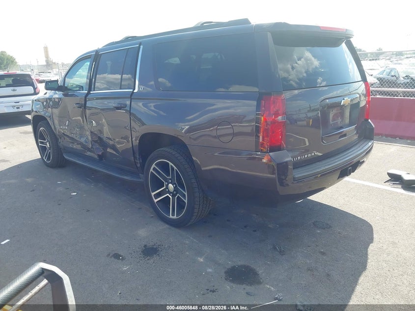 CHEVROLET SUBURBAN - zdjęcie 3