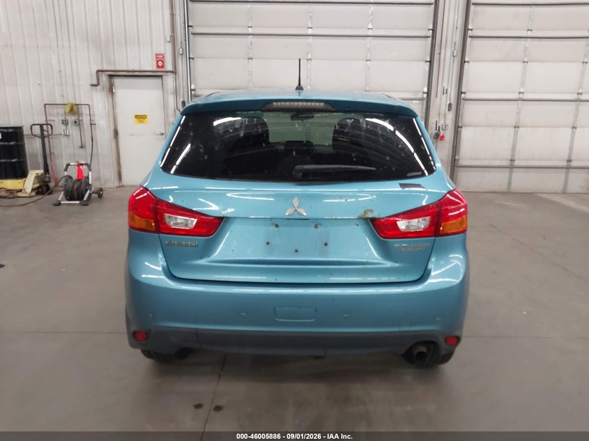 2014 MITSUBISHI OUTLANDER SPORT ES · Фото 16
