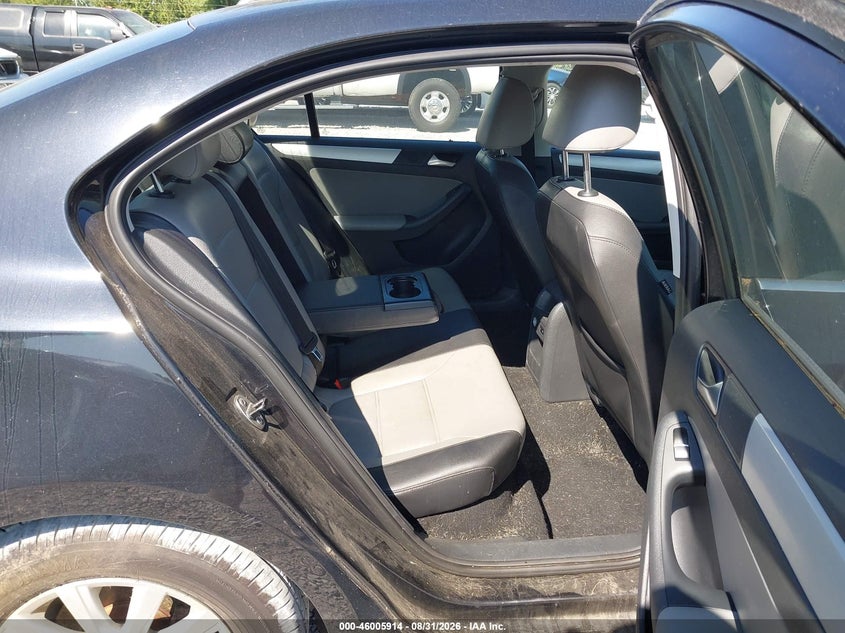 2013 VOLKSWAGEN JETTA HYBRID auction photo 8