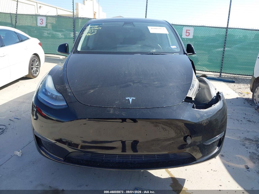 Фото 13 - TESLA MODEL Y
