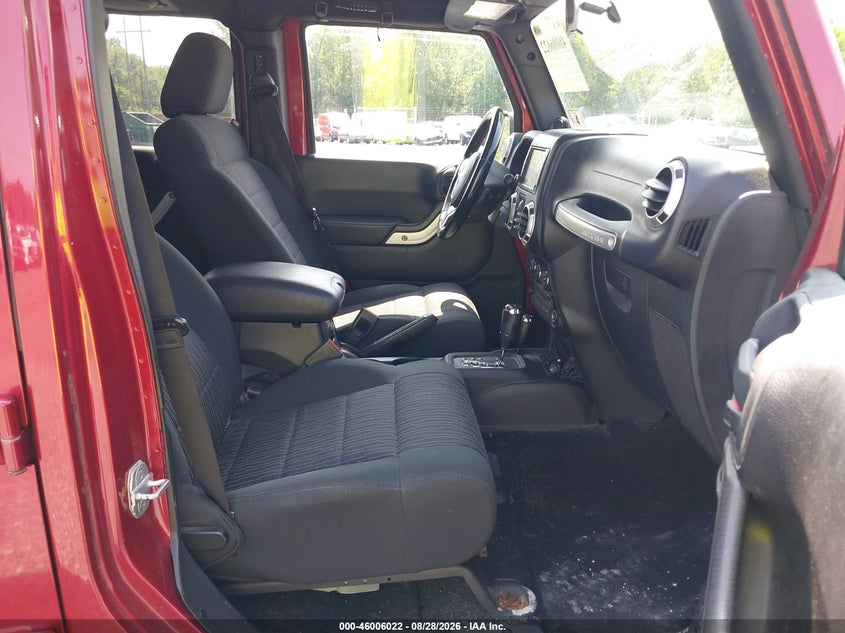 2012 JEEP WRANGLER UNLIMITED auction photo 5