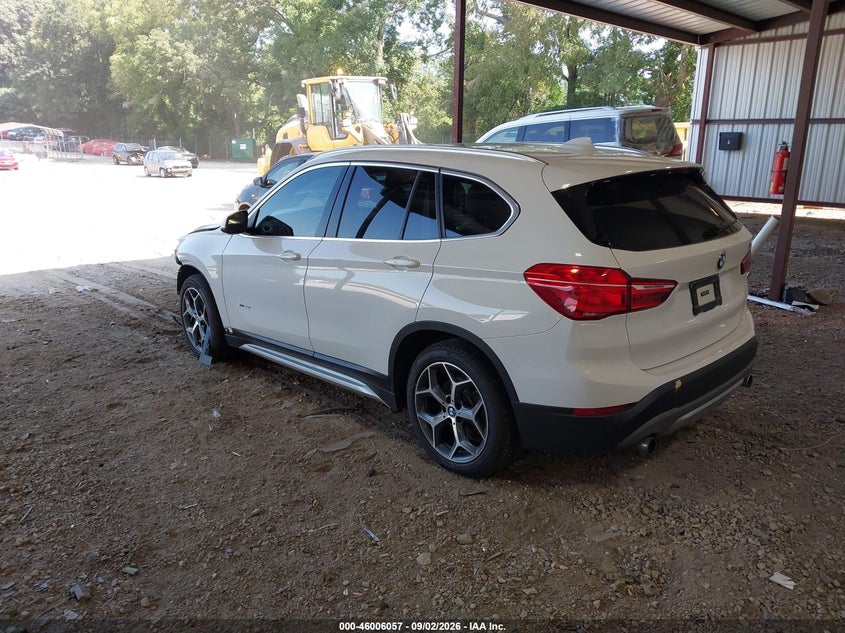 BMW X1 - zdjęcie 3