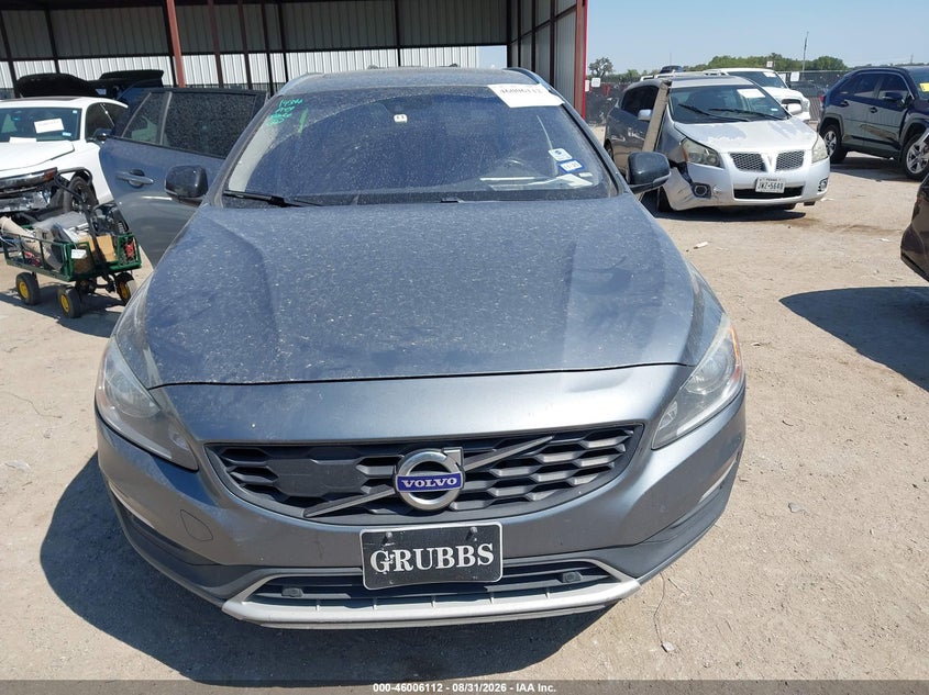 2018 VOLVO V60 CROSS COUNTRY T5 · Фото 12