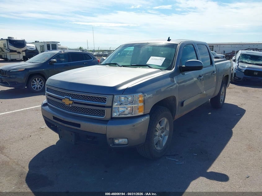2013 CHEVROLET SILVERADO auction photo 2
