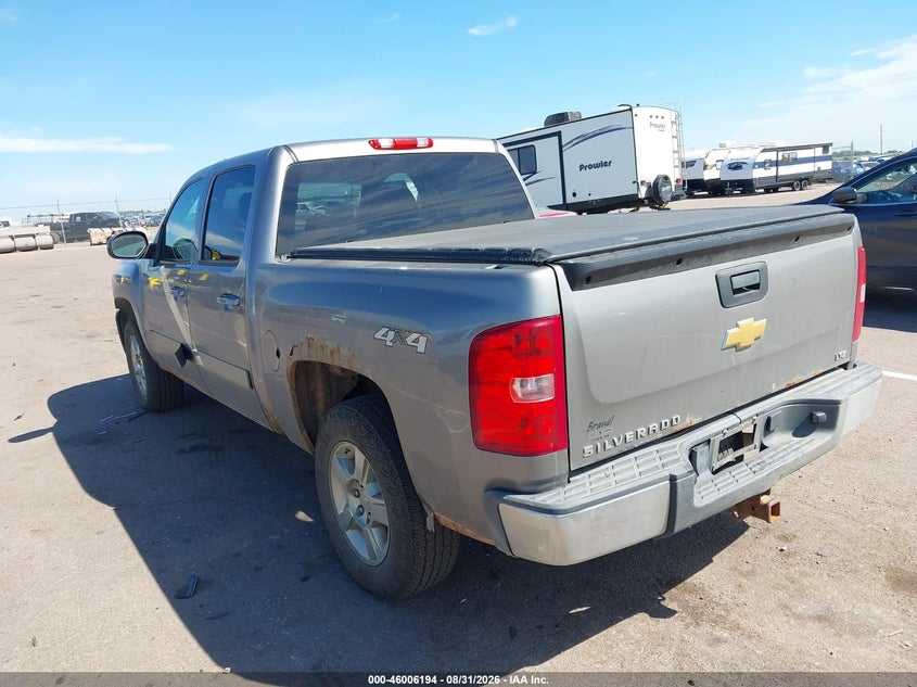 2013 CHEVROLET SILVERADO auction photo 3