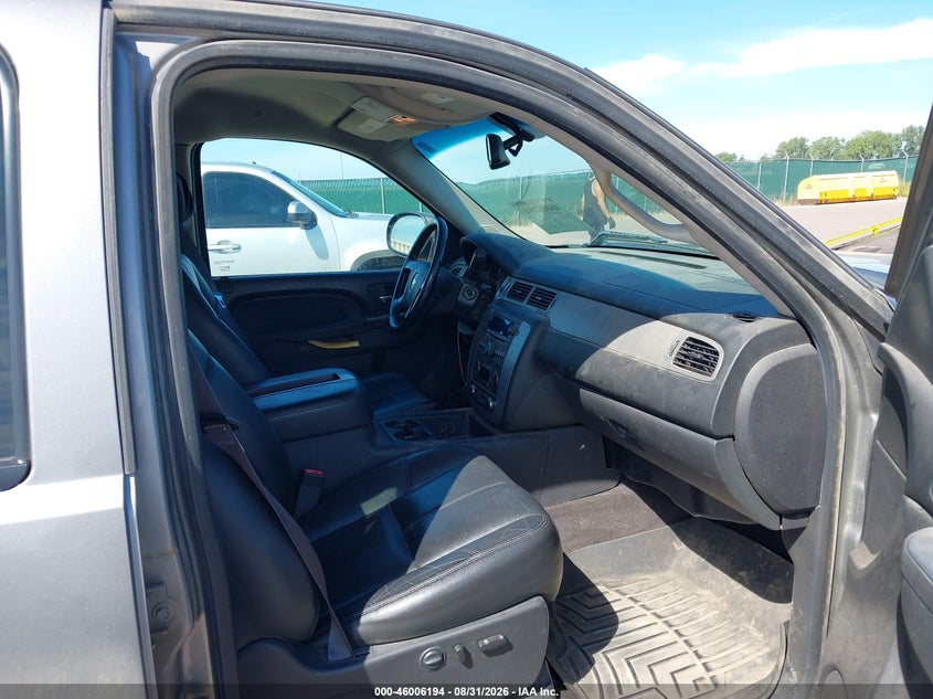 2013 CHEVROLET SILVERADO auction photo 5