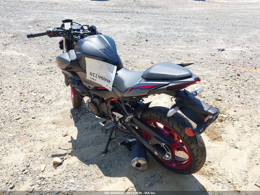 2025 KAWASAKI ER500 auction photo 3