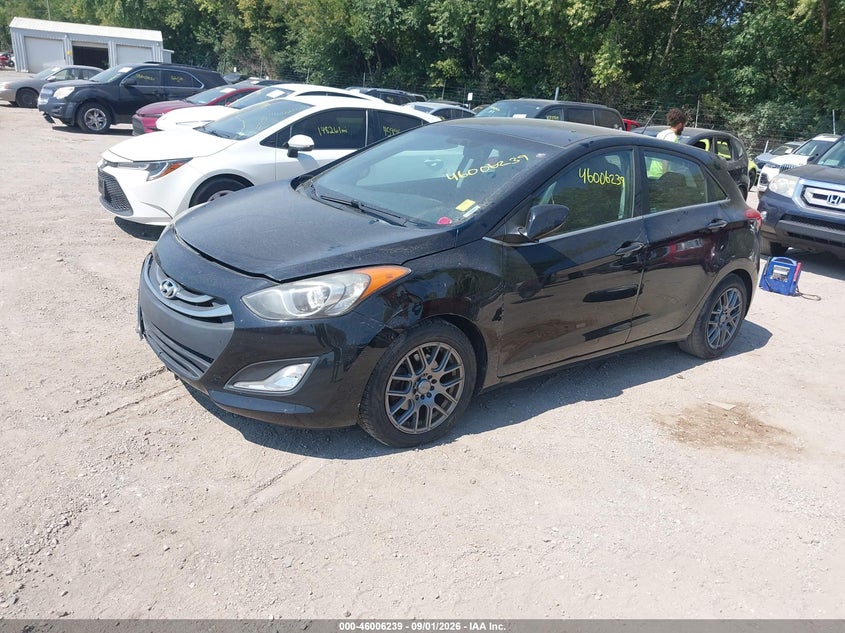 2014 HYUNDAI ELANTRA GT auction photo 2