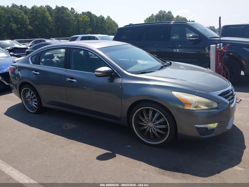 2015 NISSAN ALTIMA auction photo 1