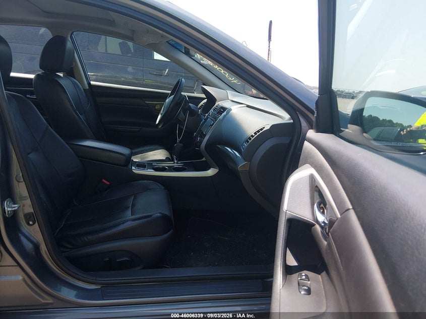 2015 NISSAN ALTIMA auction photo 5