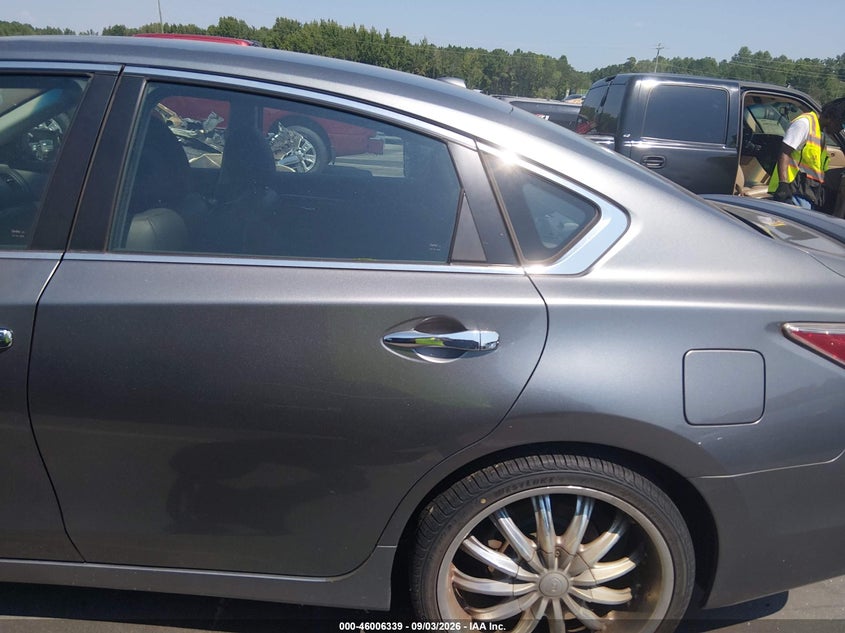 2015 NISSAN ALTIMA auction photo 6