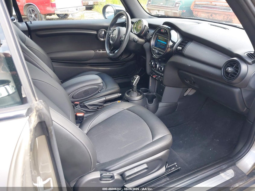 2020 MINI CONVERTIBLE auction photo 5