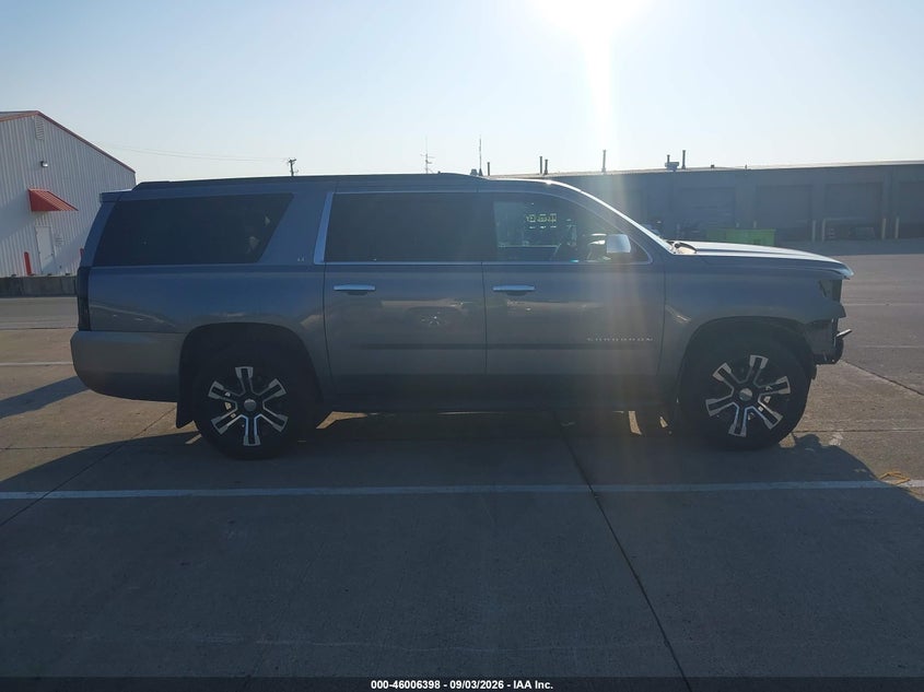 CHEVROLET SUBURBAN - zdjęcie 13