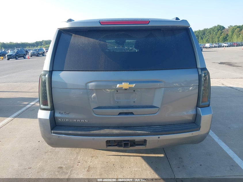 CHEVROLET SUBURBAN - zdjęcie 16