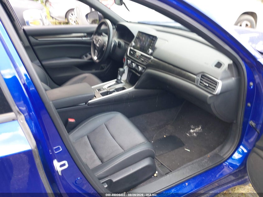 2022 HONDA ACCORD auction photo 5