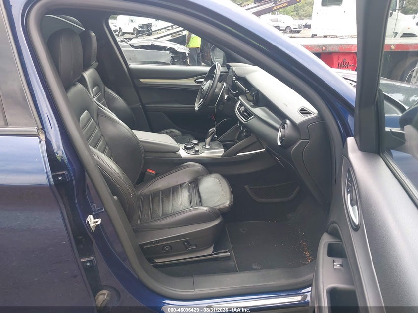 2018 ALFA ROMEO STELVIO auction photo 5
