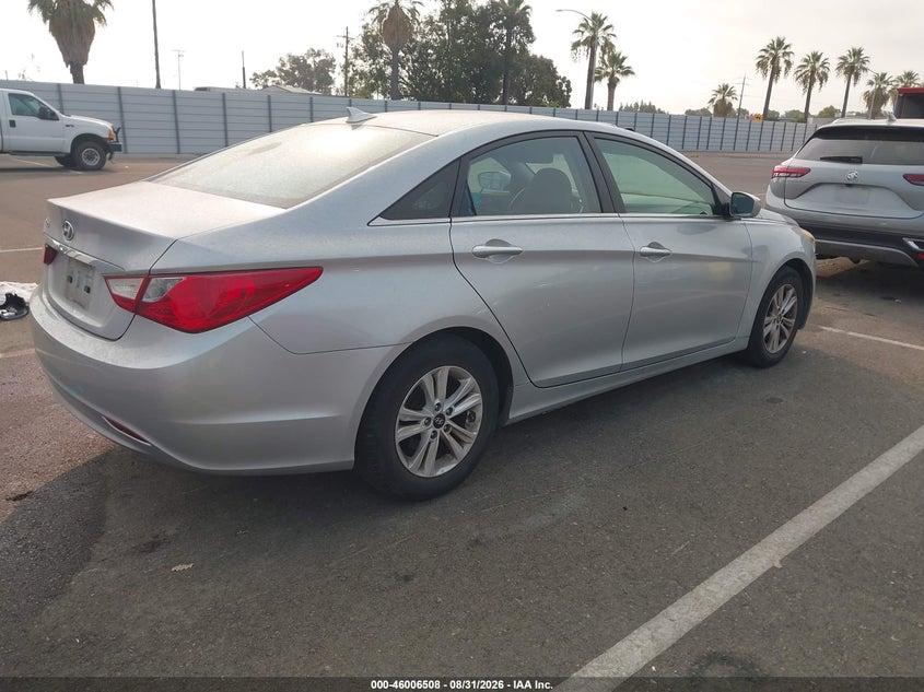 2012 HYUNDAI SONATA auction photo 4