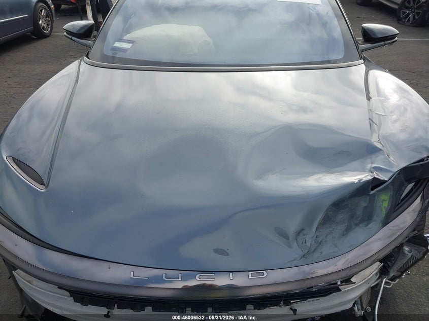 2025 LUCID AIR GRAND TOURING · Photo 10