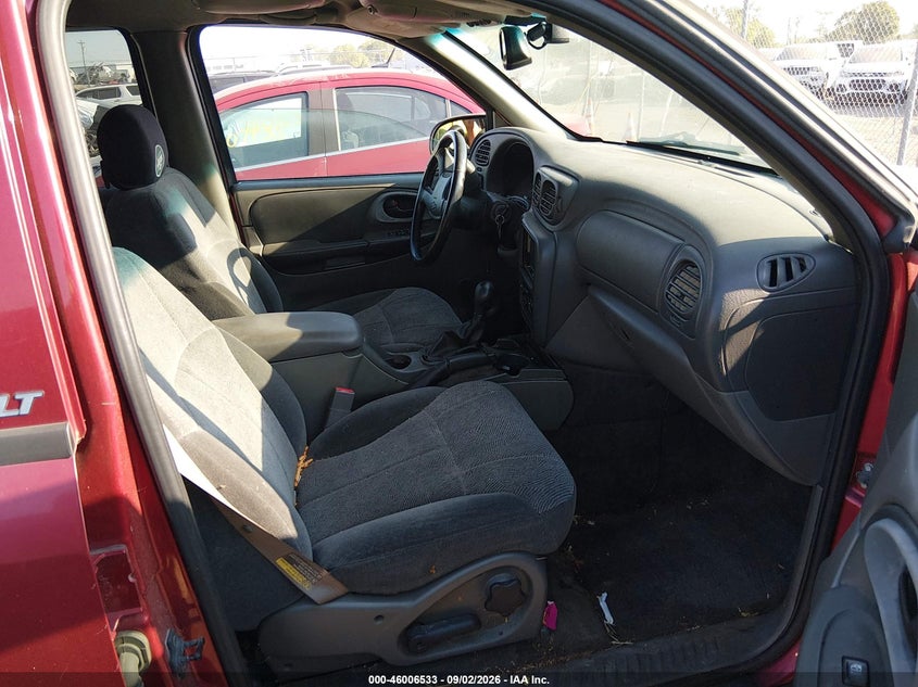 2002 CHEVROLET TRAILBLAZER auction photo 5