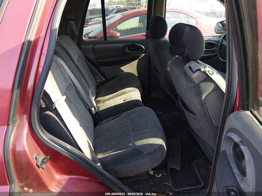 2002 CHEVROLET TRAILBLAZER auction photo 8