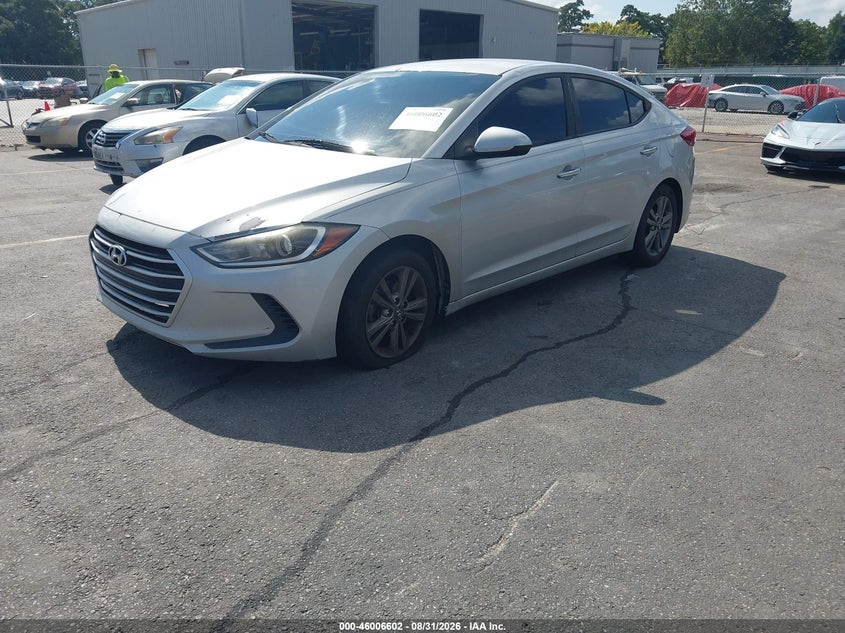 2017 HYUNDAI ELANTRA auction photo 2
