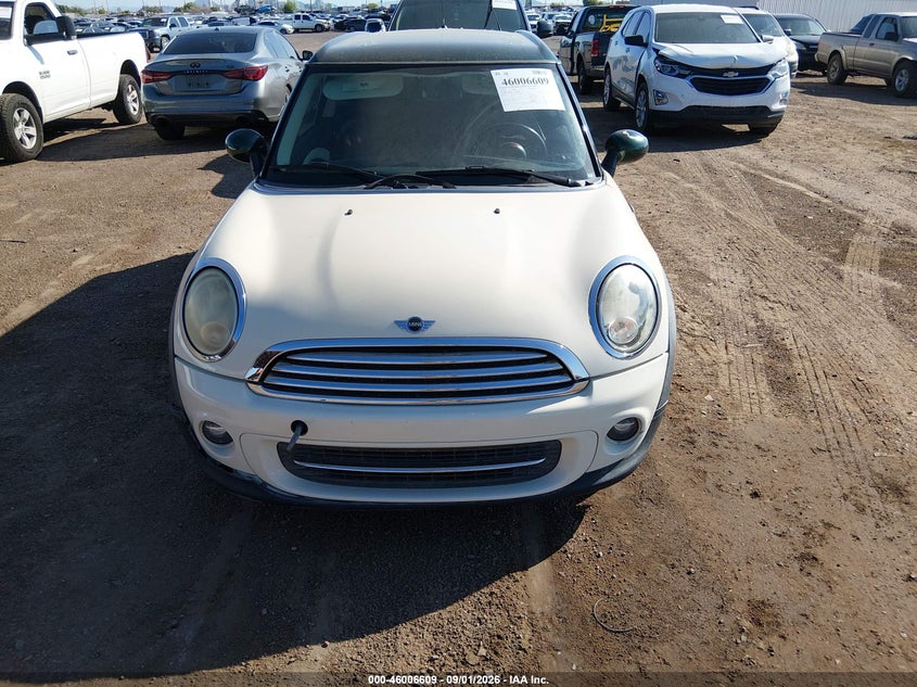 2013 MINI CLUBMAN auction photo 6