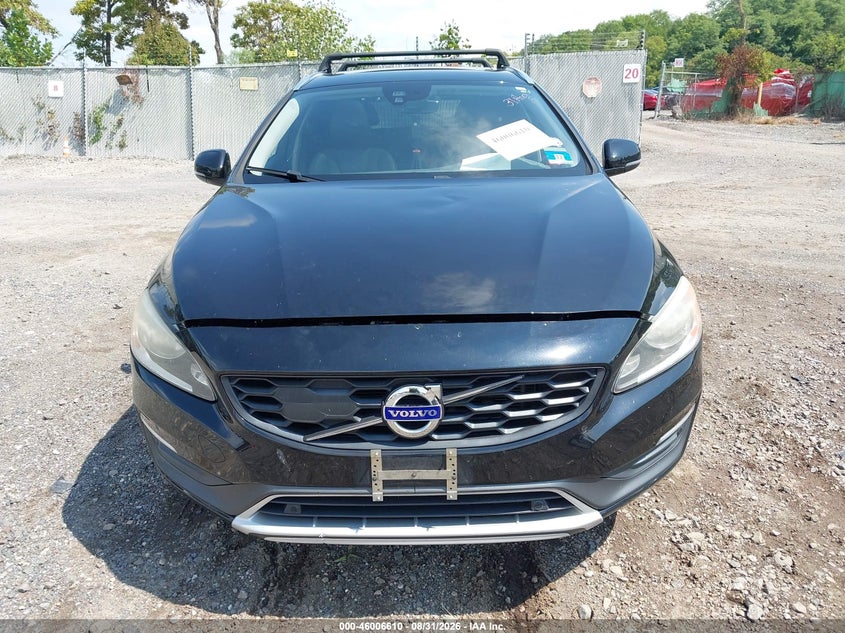 2015 VOLVO V60 CROSS COUNTRY auction photo 6