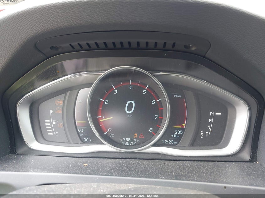 2015 VOLVO V60 CROSS COUNTRY auction photo 7