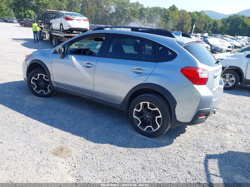 2016 SUBARU CROSSTREK auction photo 3