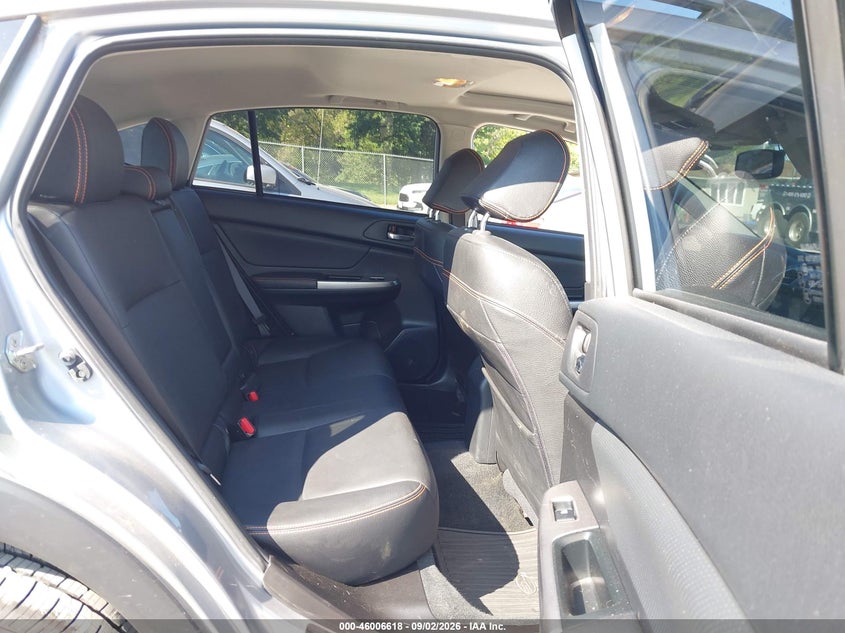 2016 SUBARU CROSSTREK auction photo 8