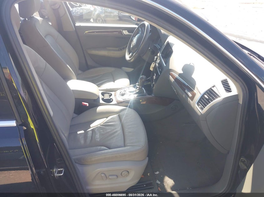2010 AUDI Q5 auction photo 5