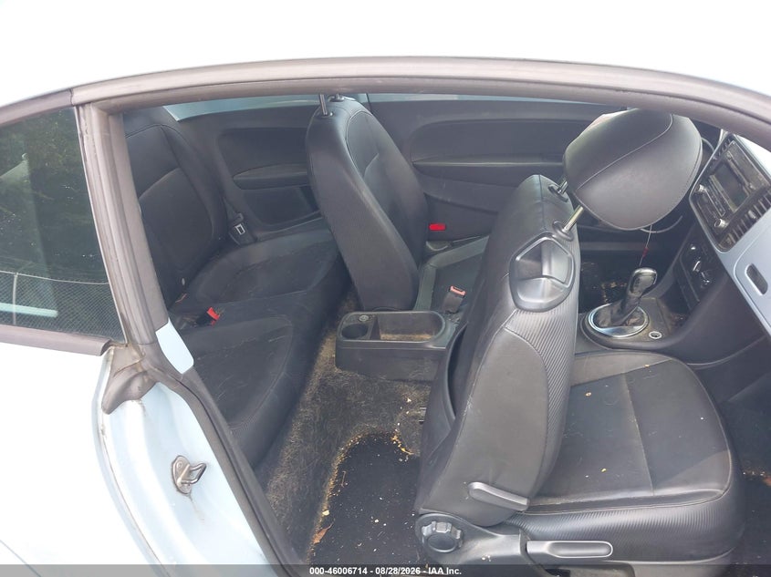 VOLKSWAGEN BEETLE 2013 VIN 3VWJP7AT6DM632129