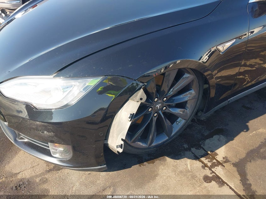 2015 TESLA MODEL S auction photo 6