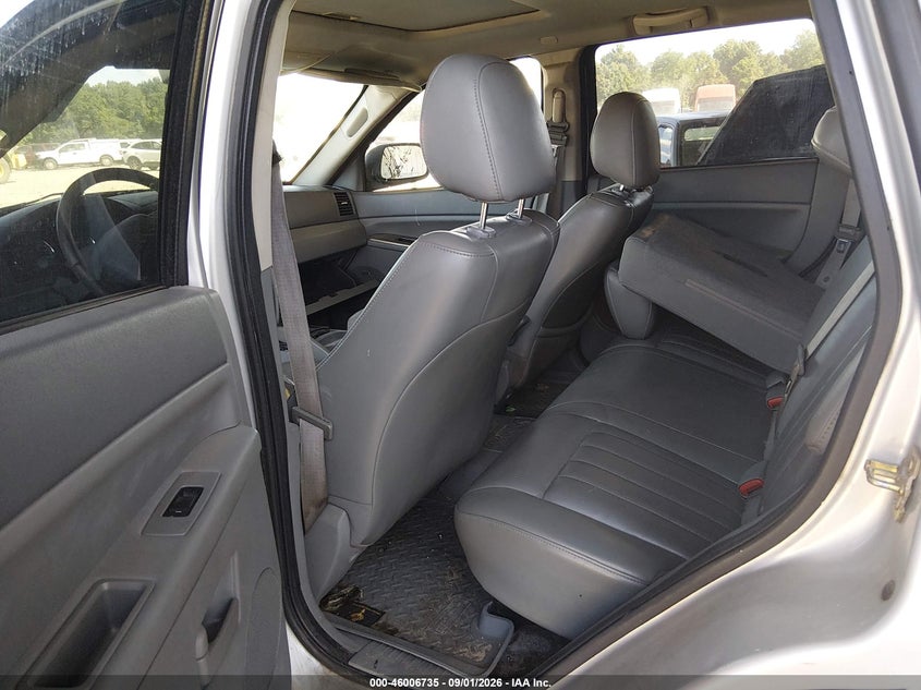 Фото 8 - JEEP GRAND CHEROKEE