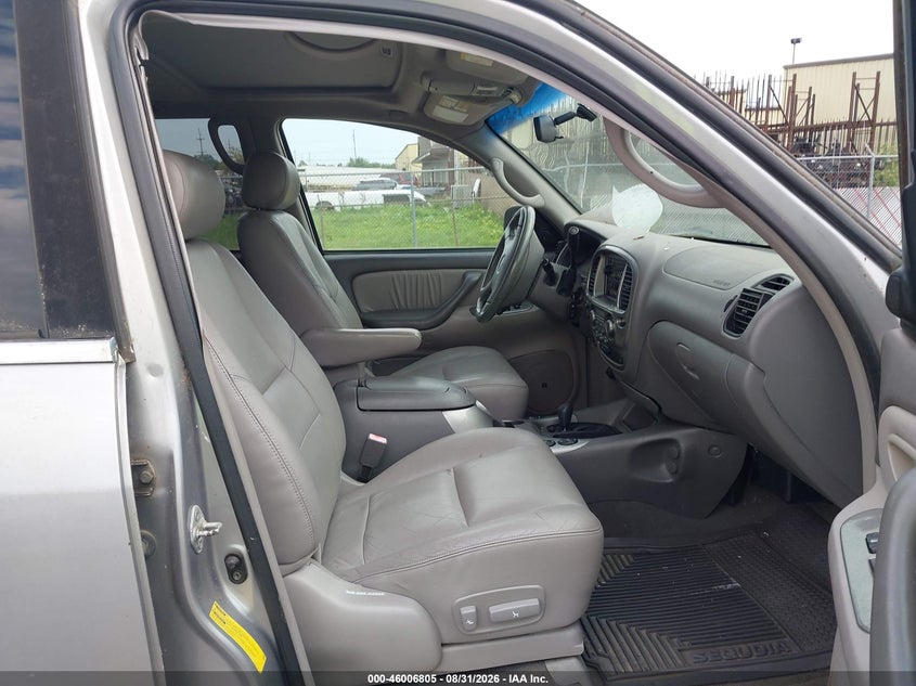 2001 TOYOTA SEQUOIA auction photo 5