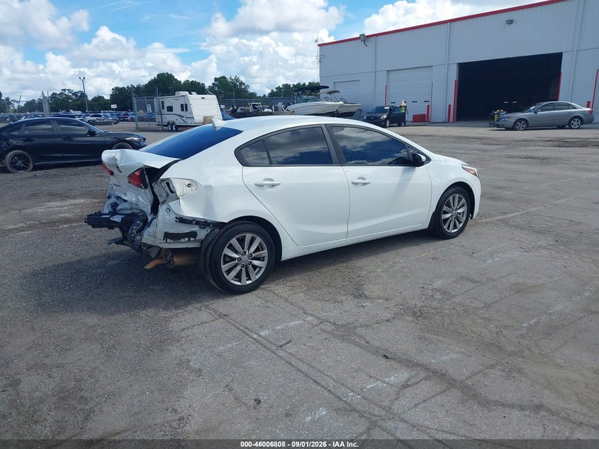 2018 KIA FORTE auction photo 4
