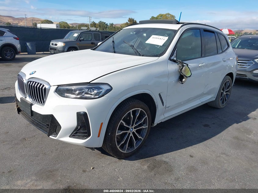 2022 BMW X3 auction photo 2
