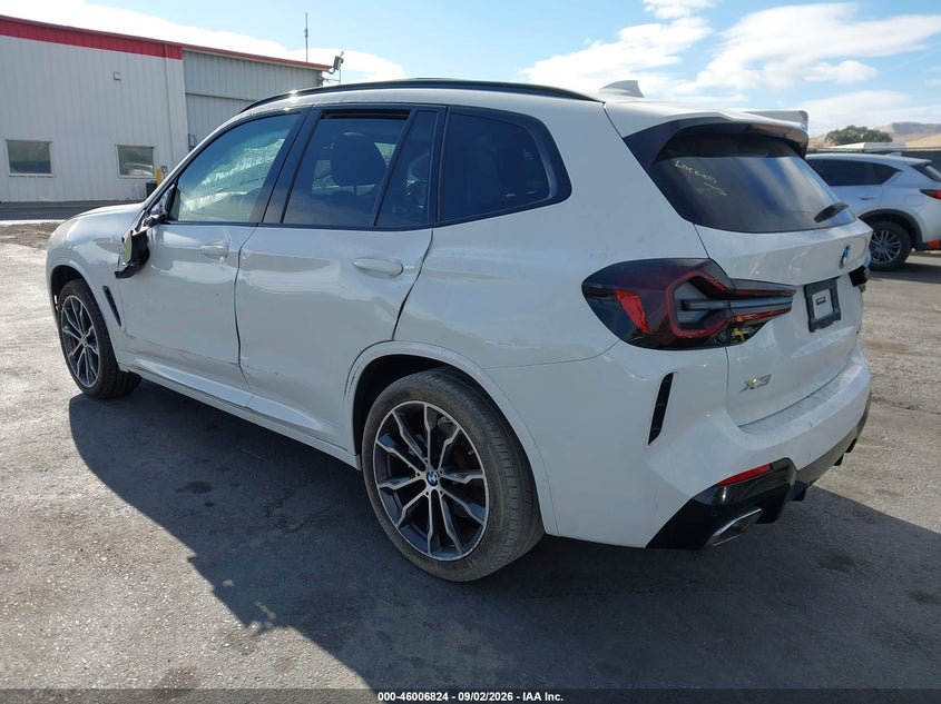 2022 BMW X3 auction photo 3