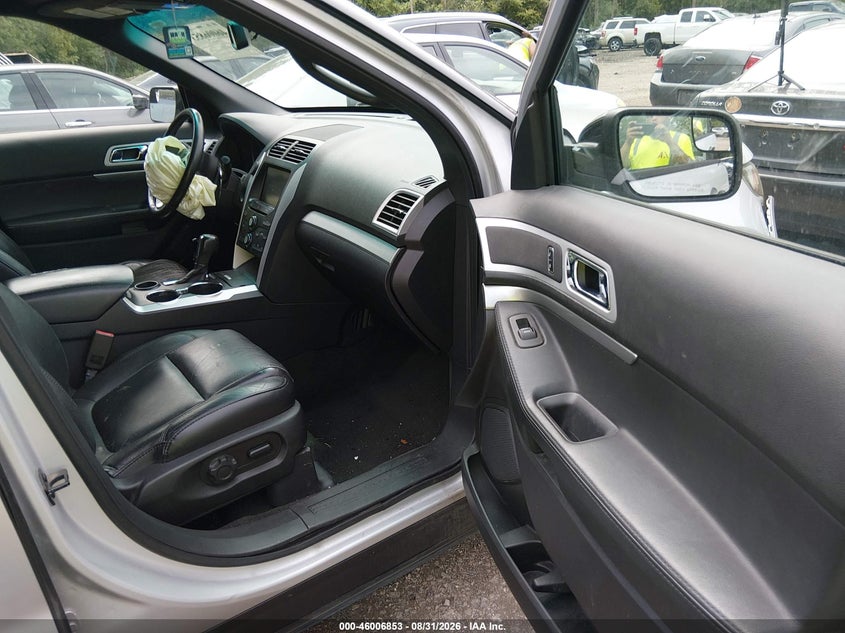 2015 FORD EXPLORER auction photo 5