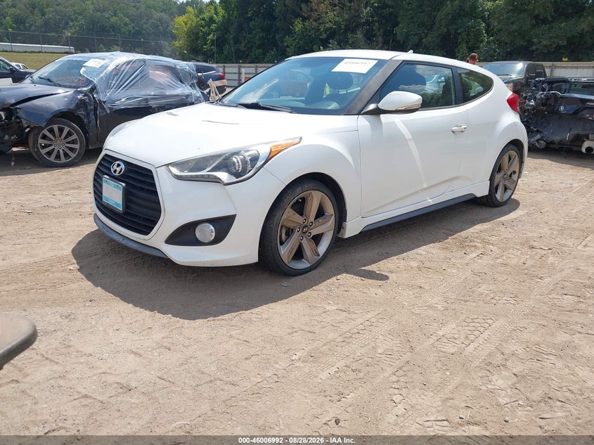 2014 HYUNDAI VELOSTER auction photo 2