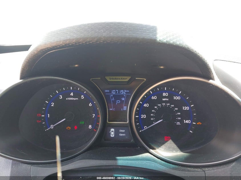2014 HYUNDAI VELOSTER auction photo 7