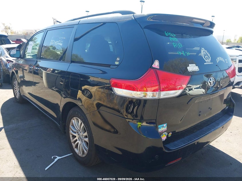 Vin: 5tdyk3dc8es439227, lot: 46506404, toyota sienna xle v6 8 passenger 20143