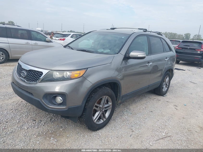 2011 KIA SORENTO auction photo 2