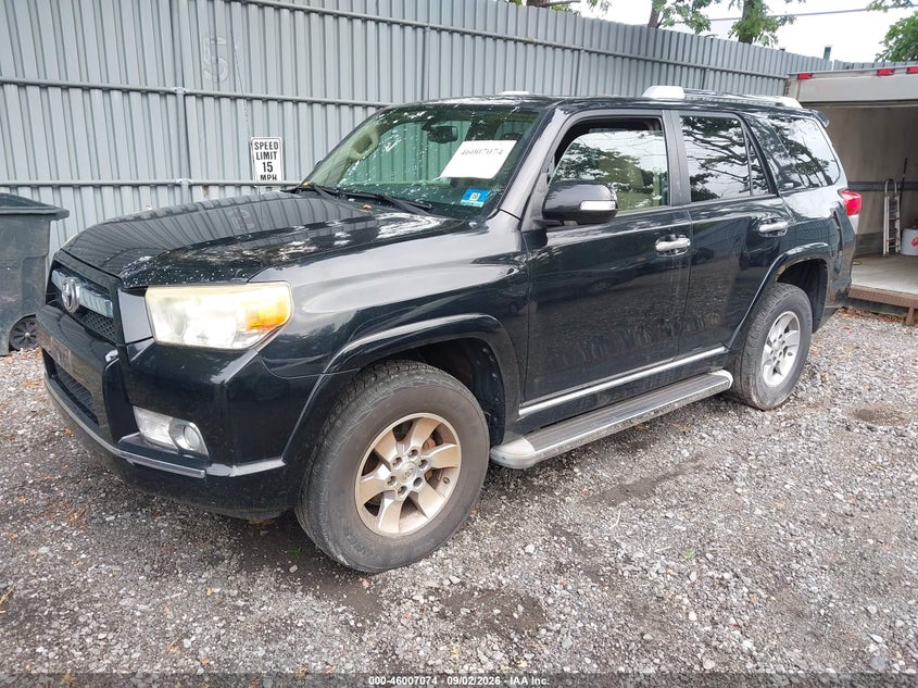 2011 TOYOTA 4RUNNER auction photo 2