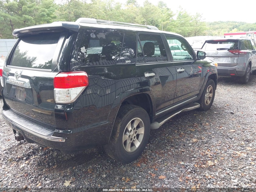 2011 TOYOTA 4RUNNER auction photo 4