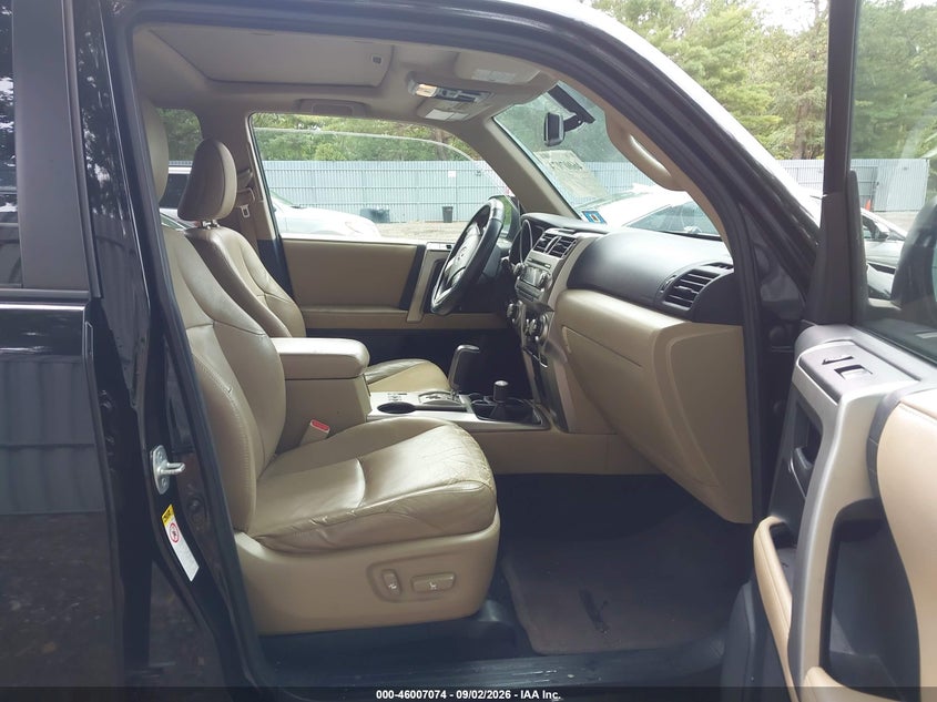 2011 TOYOTA 4RUNNER auction photo 5