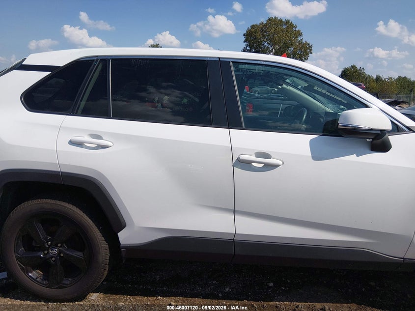 TOYOTA RAV4 - zdjęcie 14