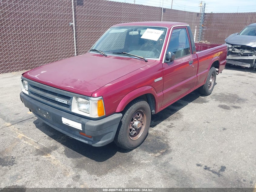 1992 MAZDA B2200 auction photo 2