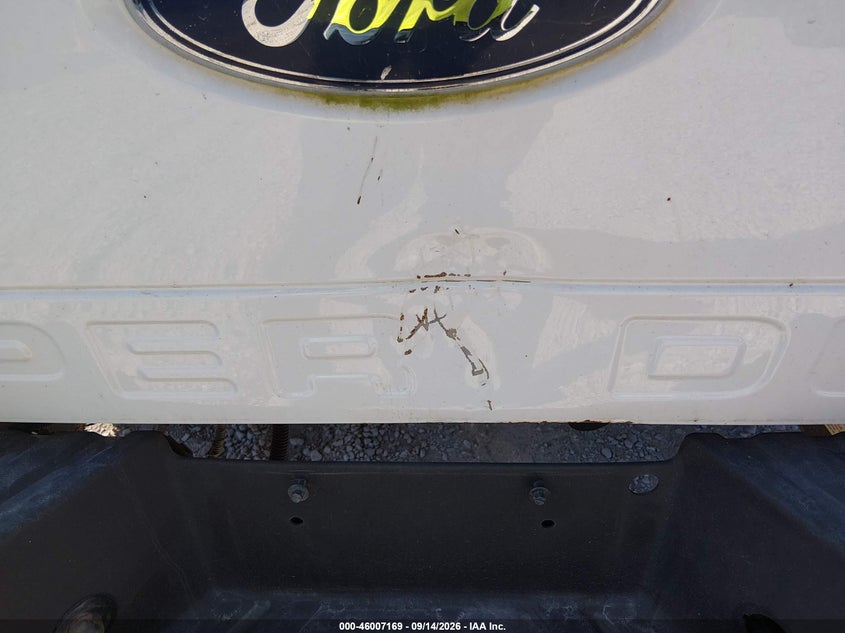 2010 FORD F-250 auction photo 6