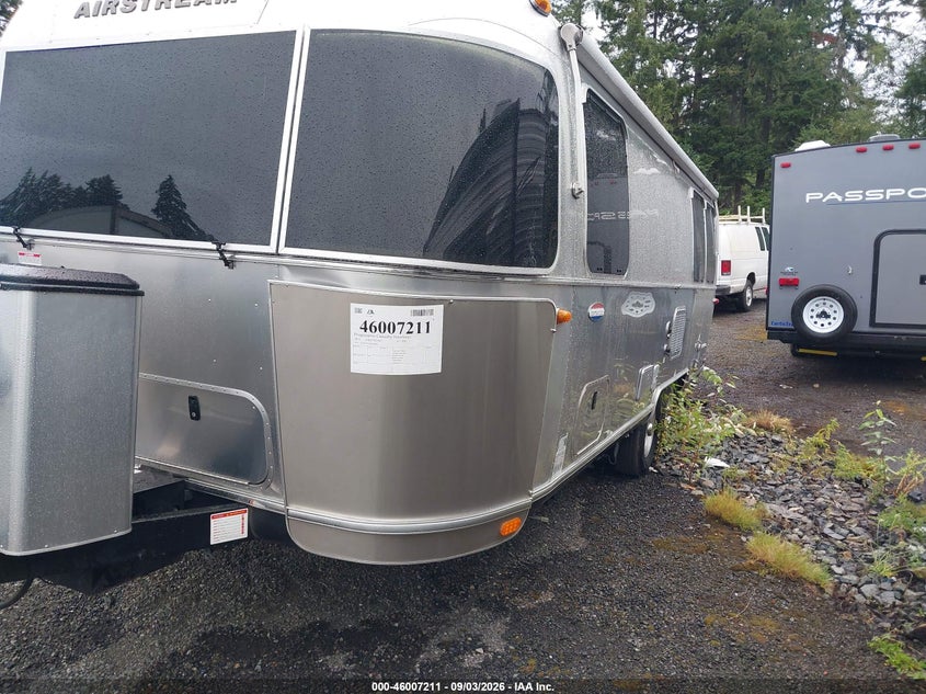 2019 AIRSTREAM OTHER auction photo 2